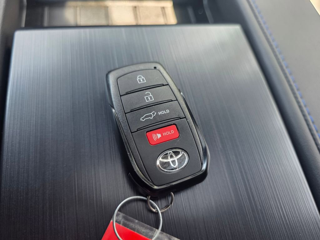 Used 2026 Toyota Sequoia Platinum image 34