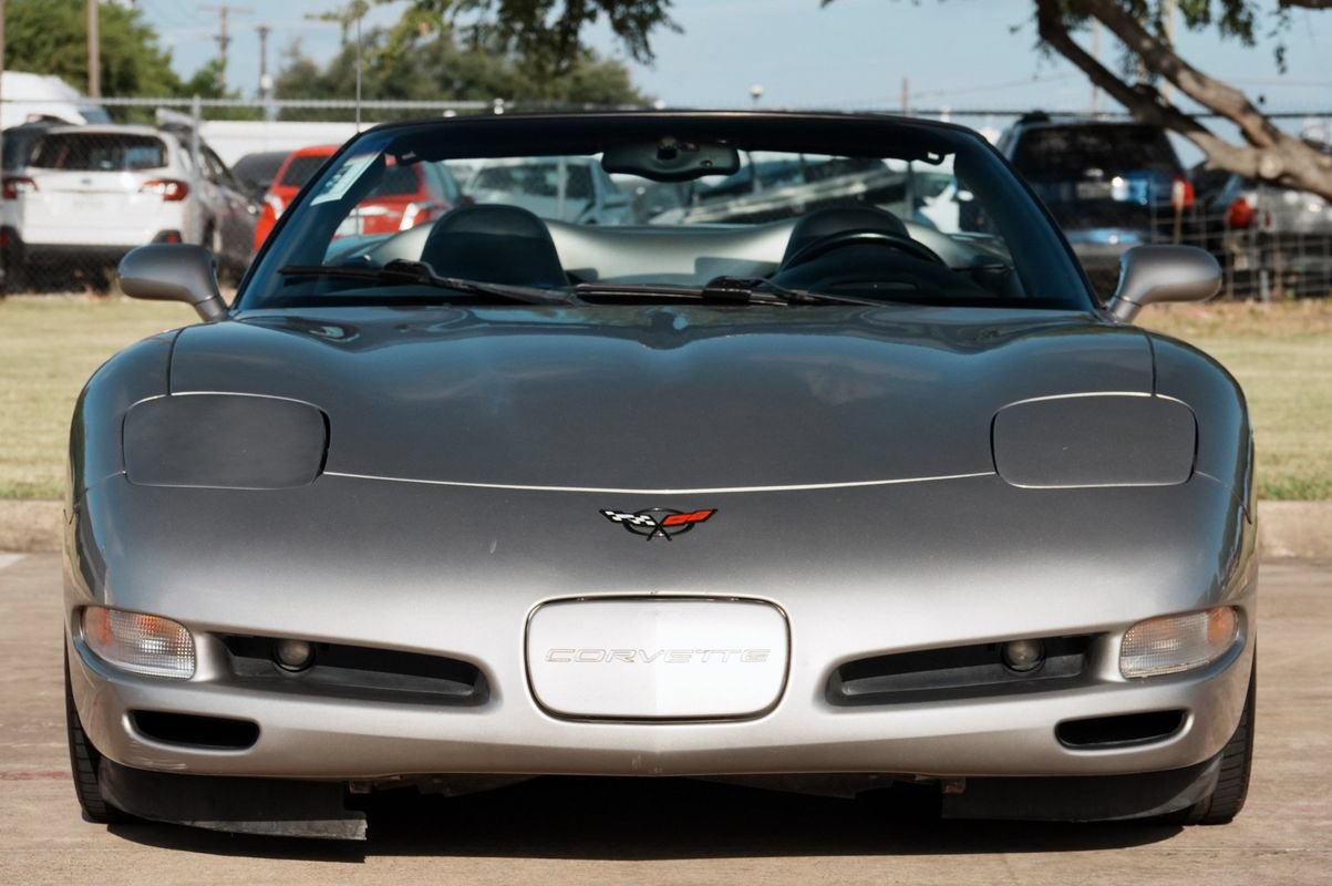 Used 2002 Chevrolet Corvette Convertible w/ Preferred Equipment Group2 RWD image 11