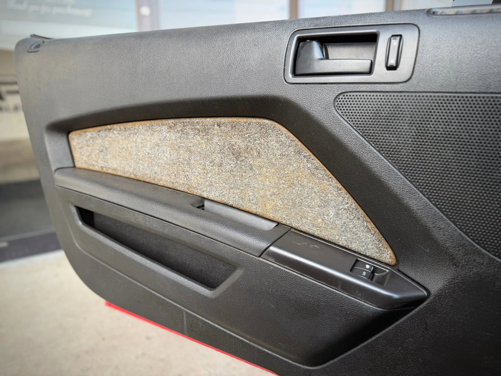 Used 2012 Ford Mustang Coupe image 7