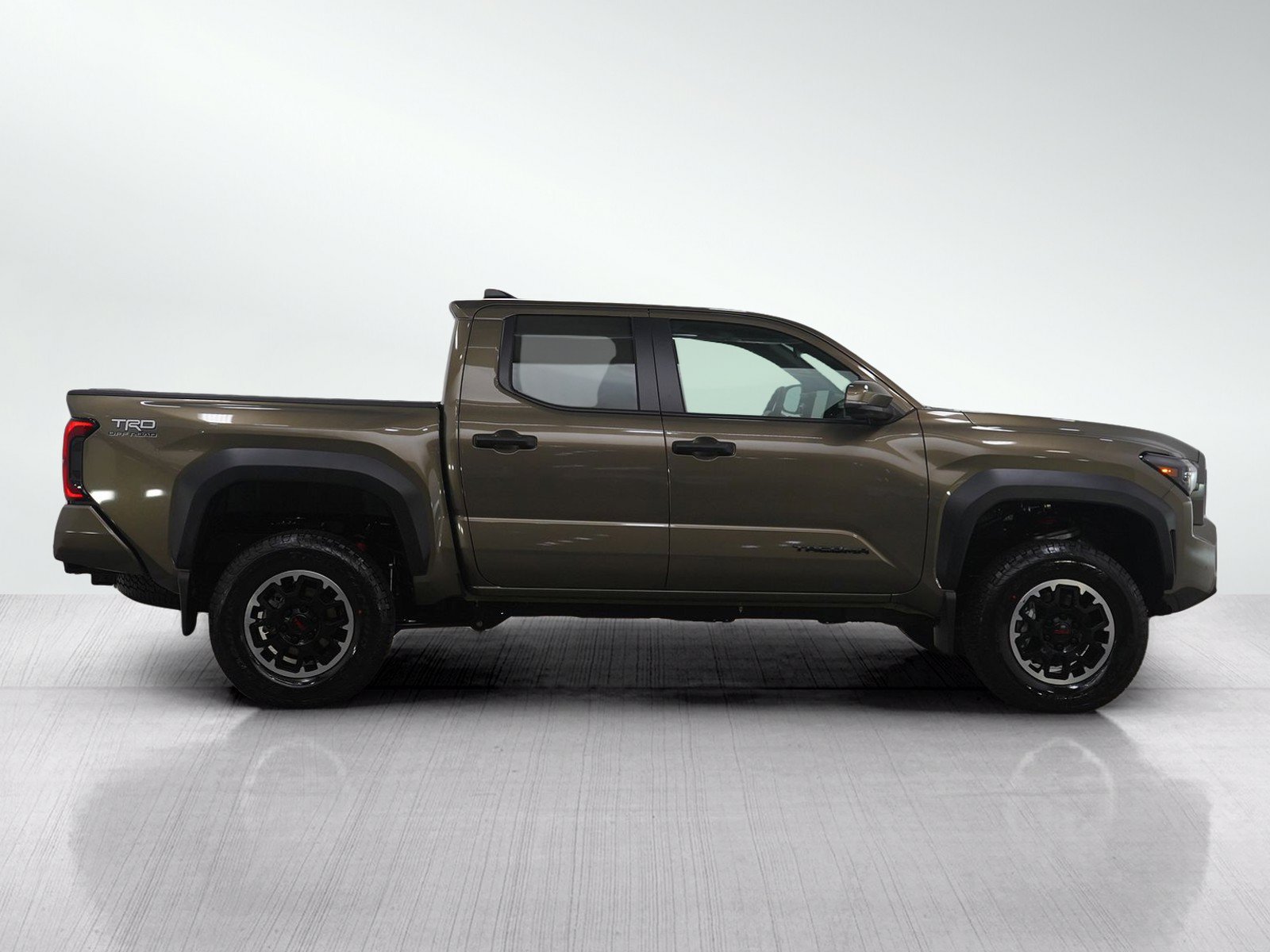 Used 2026 Toyota Tacoma TRD Off-Road w/ TRD Off Road Upgrade Package AWD/4WD image 6