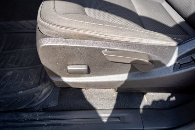 Used 2020 Chevrolet Colorado LT AWD/4WD image 19