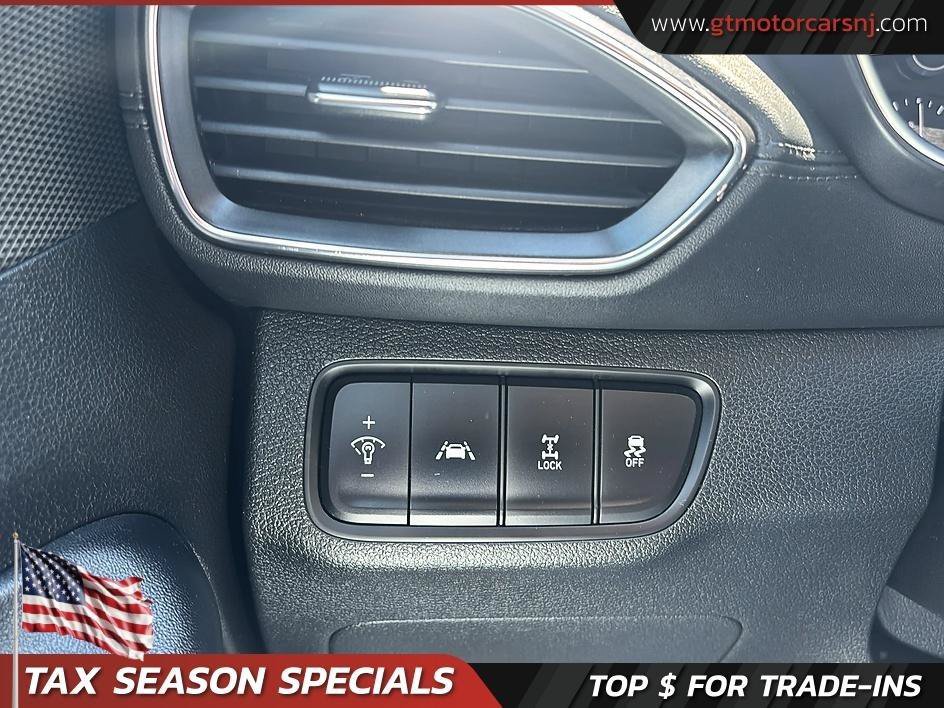 Used 2020 Hyundai Santa Fe SE AWD/4WD image 26