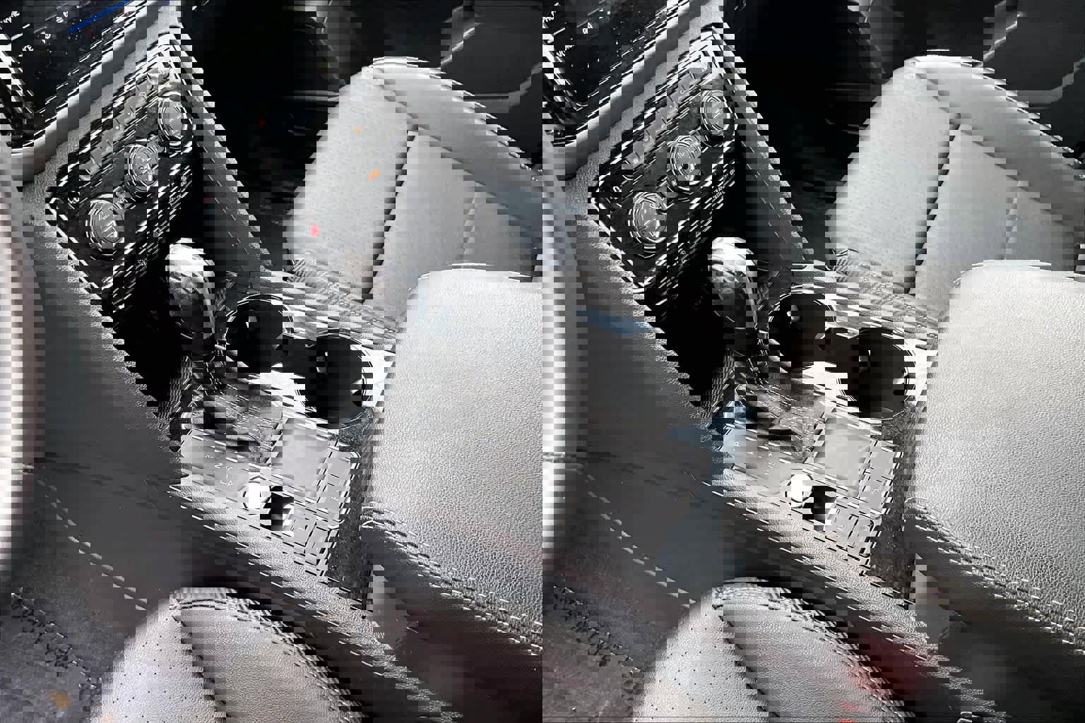 Certified 2022 Volkswagen Atlas Cross Sport SE w/ Black Wheel Package image 16