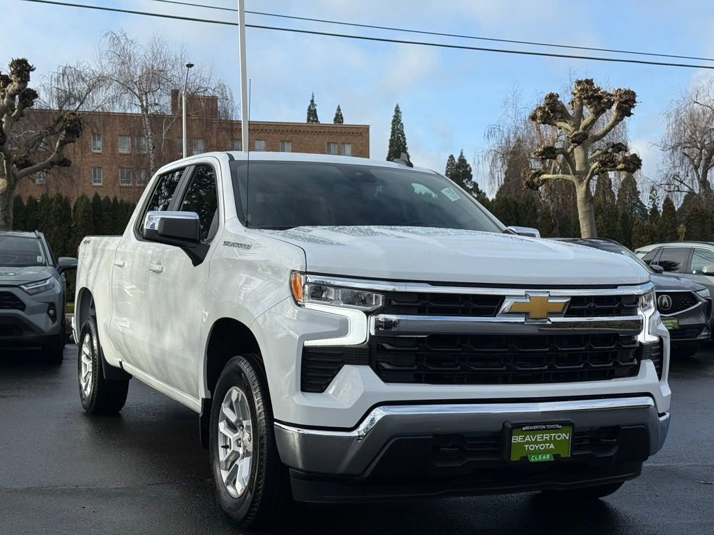 Used 2024 Chevrolet Silverado 1500 LT image 7