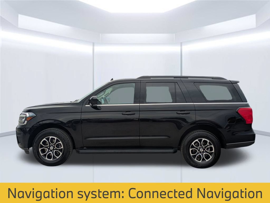 Used 2024 Ford Expedition XLT AWD/4WD image 2