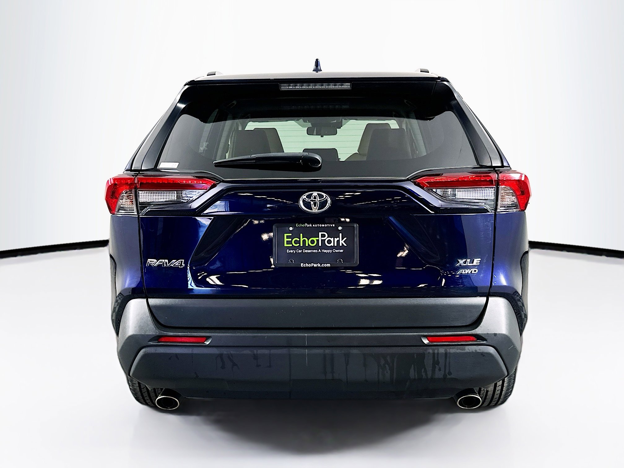 Used 2020 Toyota RAV4 XLE Premium AWD/4WD image 7