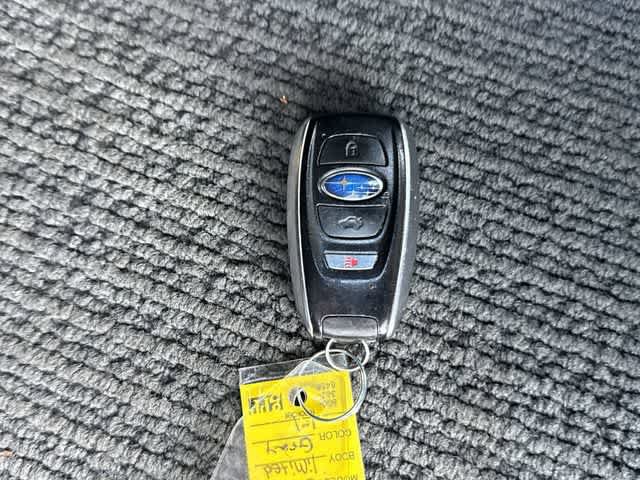 Used 2019 Subaru Crosstrek 2.0i Limited w/ Moonroof Package w/Navigation AWD/4WD image 32