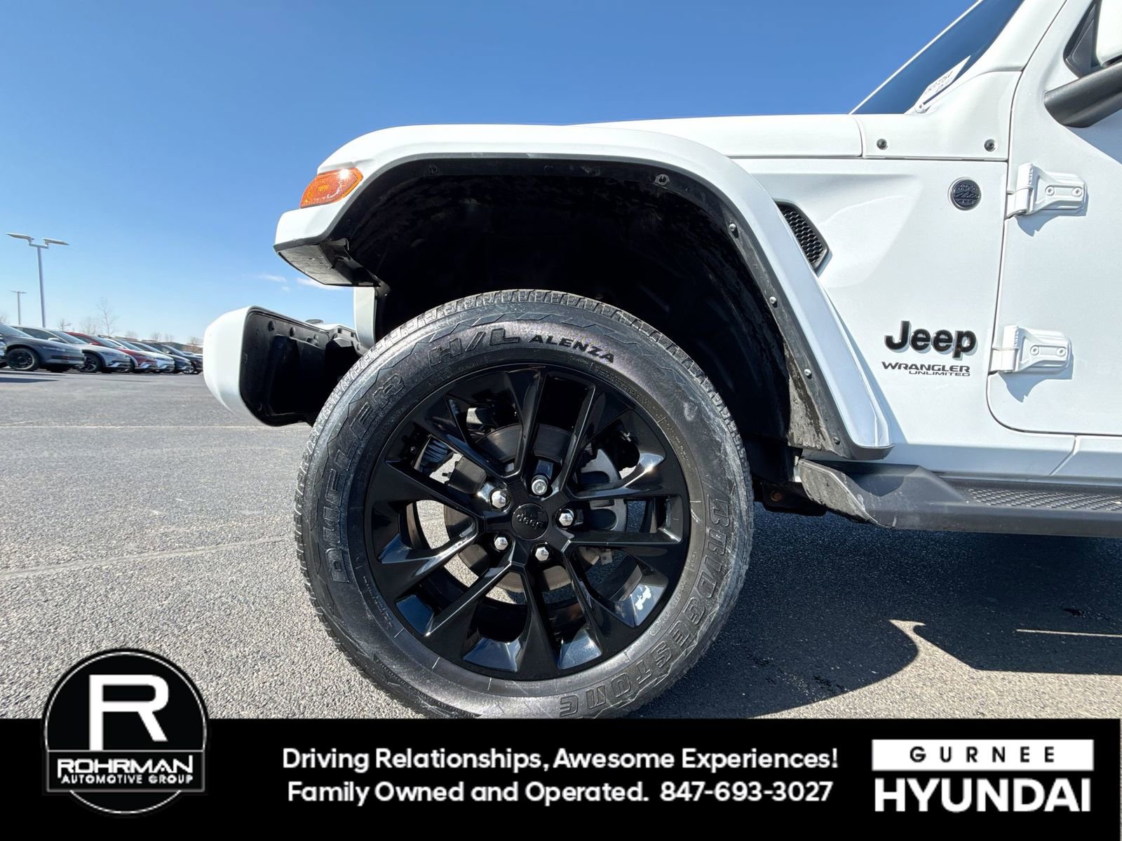 Used 2022 Jeep Wrangler Unlimited Sahara image 12