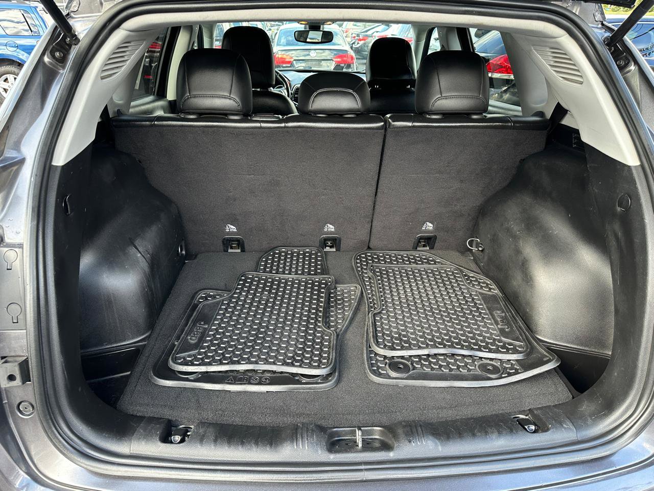 Used 2018 Jeep Compass Trailhawk AWD/4WD image 7