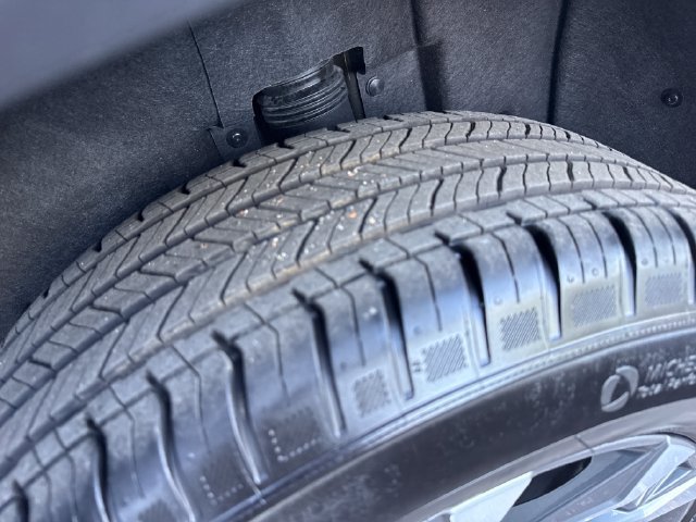 Used 2026 Chevrolet Equinox LT AWD/4WD image 29