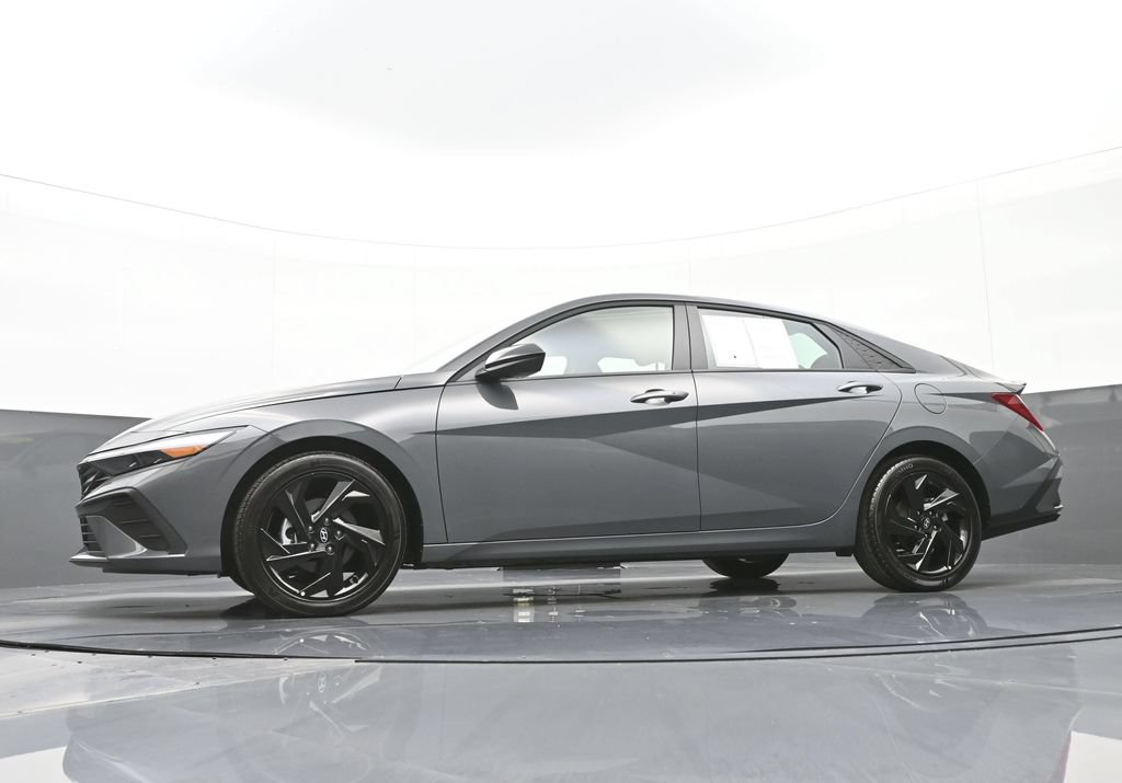 Used 2026 Hyundai Elantra Sport w/ Cargo Package FWD image 50