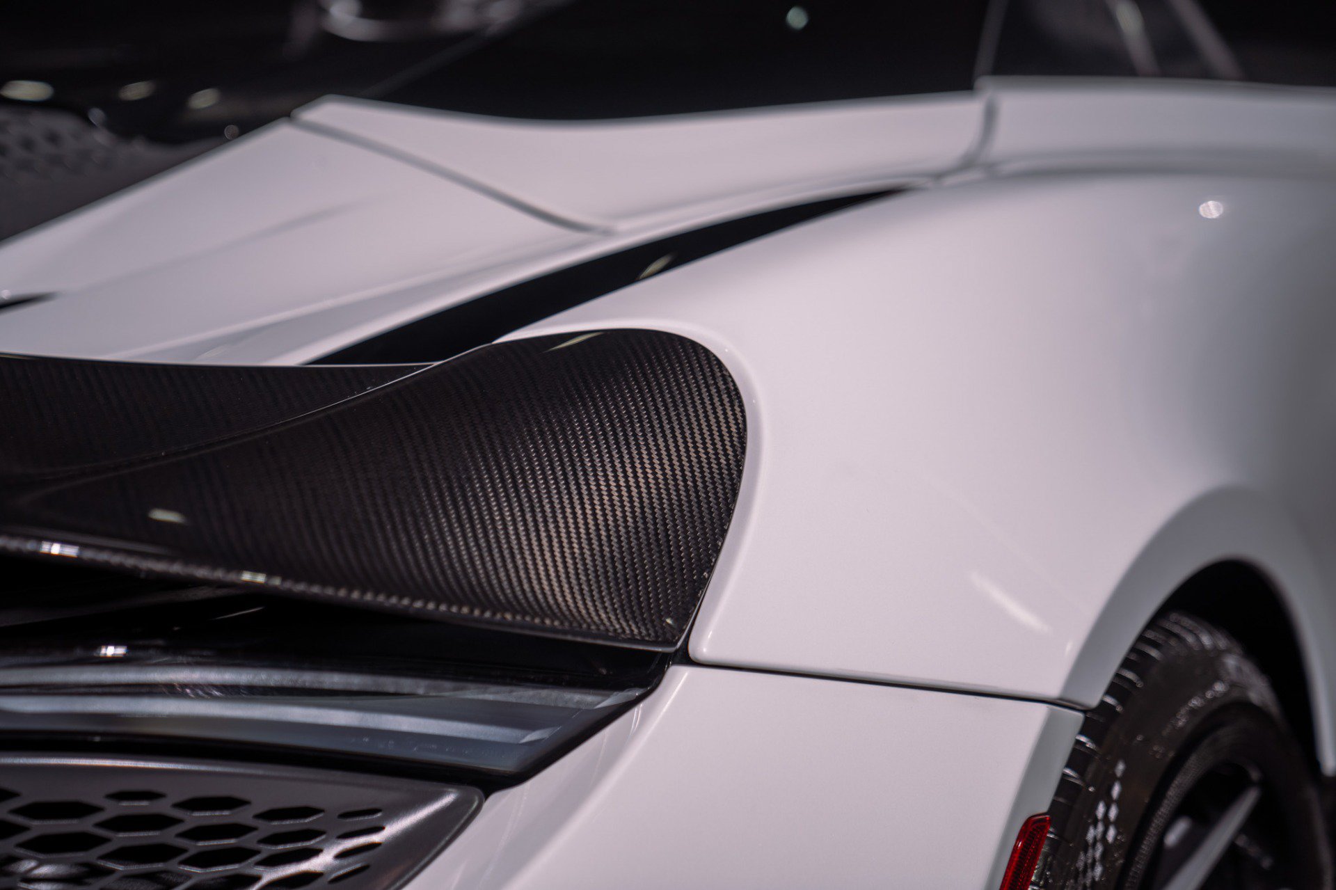 Used 2024 McLaren 750S Spider RWD image 36