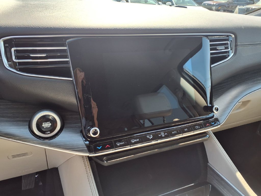 Used 2024 Jeep Wagoneer Series III AWD/4WD image 19