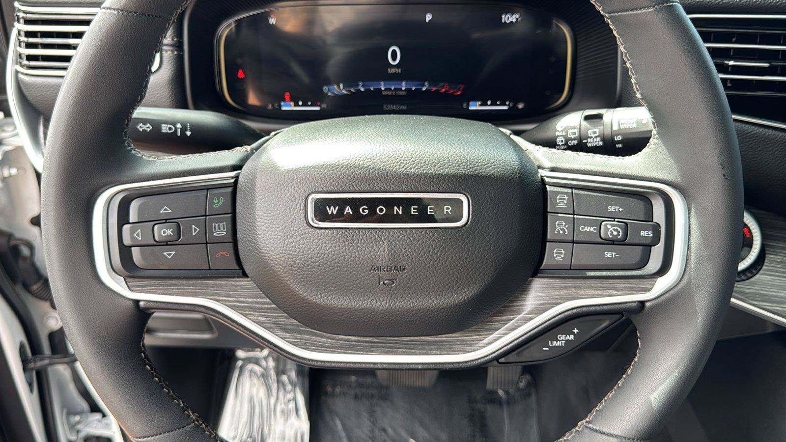 Used 2023 Jeep Wagoneer Series II w/ Premium Group I AWD/4WD image 12