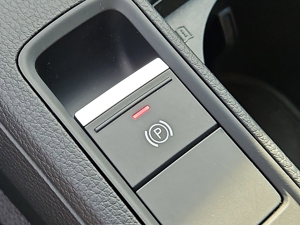 Used 2024 Audi Q3 2.0T Premium w/ Convenience Package image 26