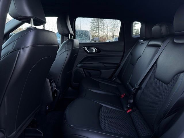 New 2026 Jeep Compass Latitude w/ Sun and Sound Group image 19