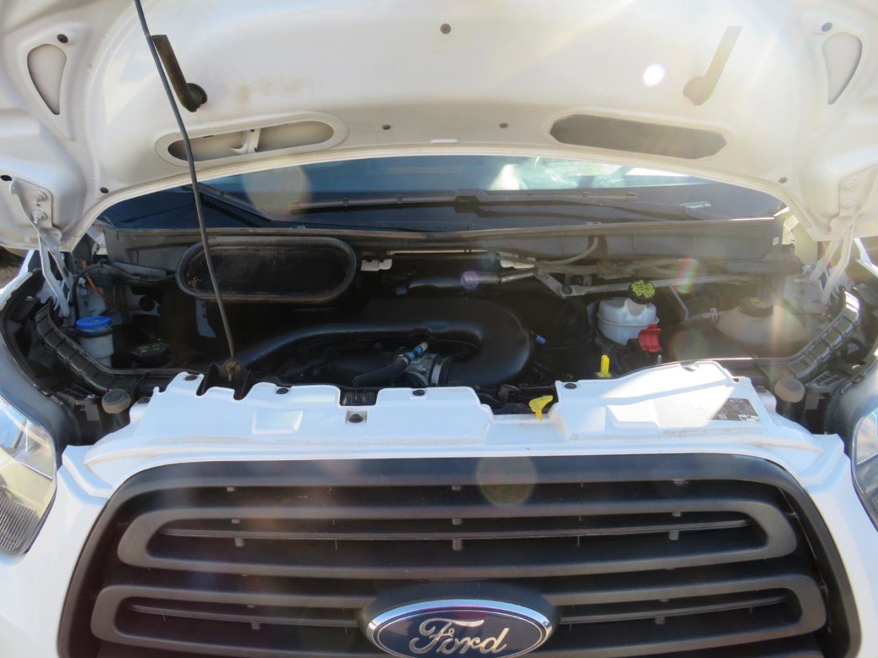 Used 2018 Ford Transit 250 148 High Roof RWD image 22