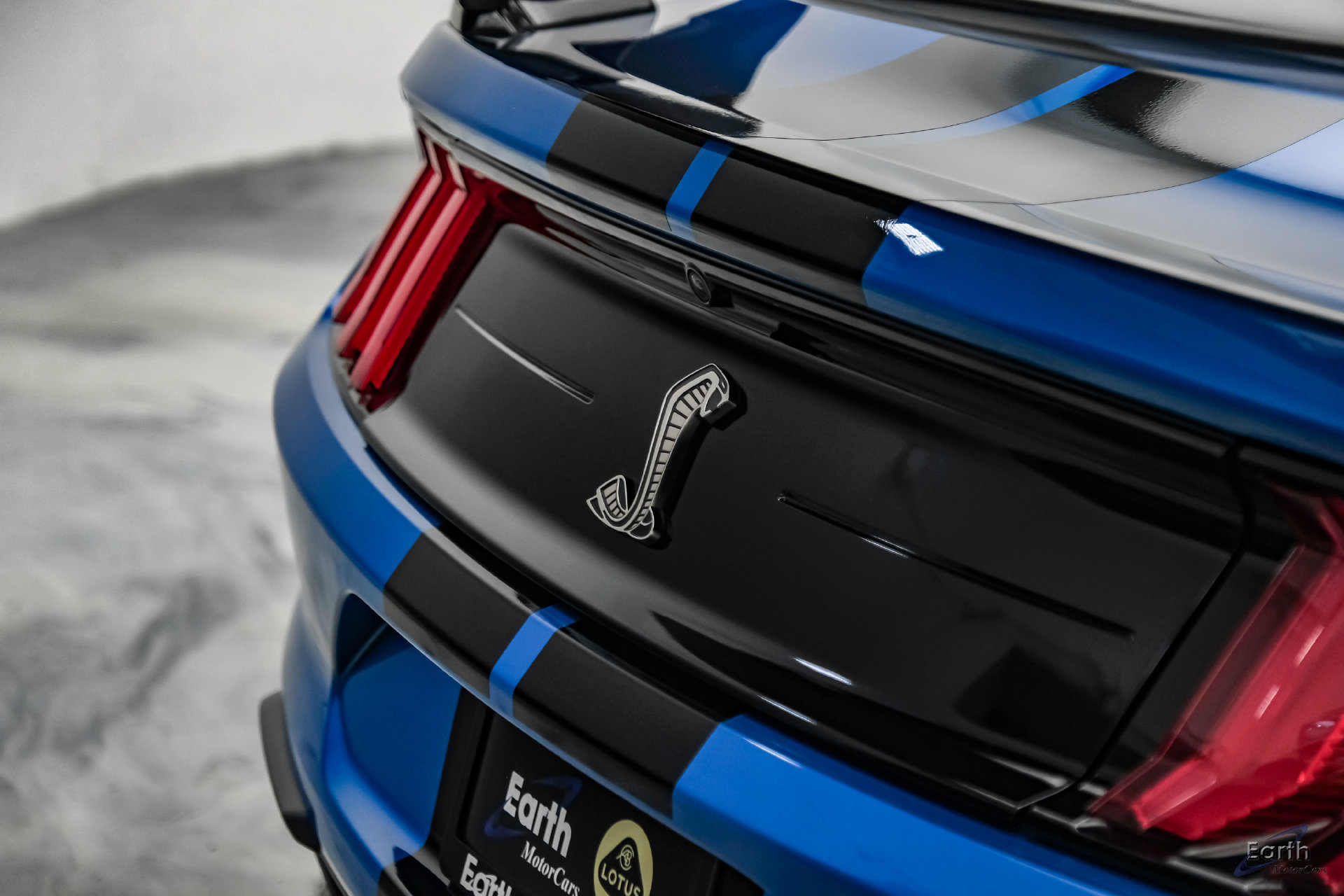 Used 2021 Ford Mustang Shelby GT500 w/ Carbon Fiber Track Pack RWD image 18