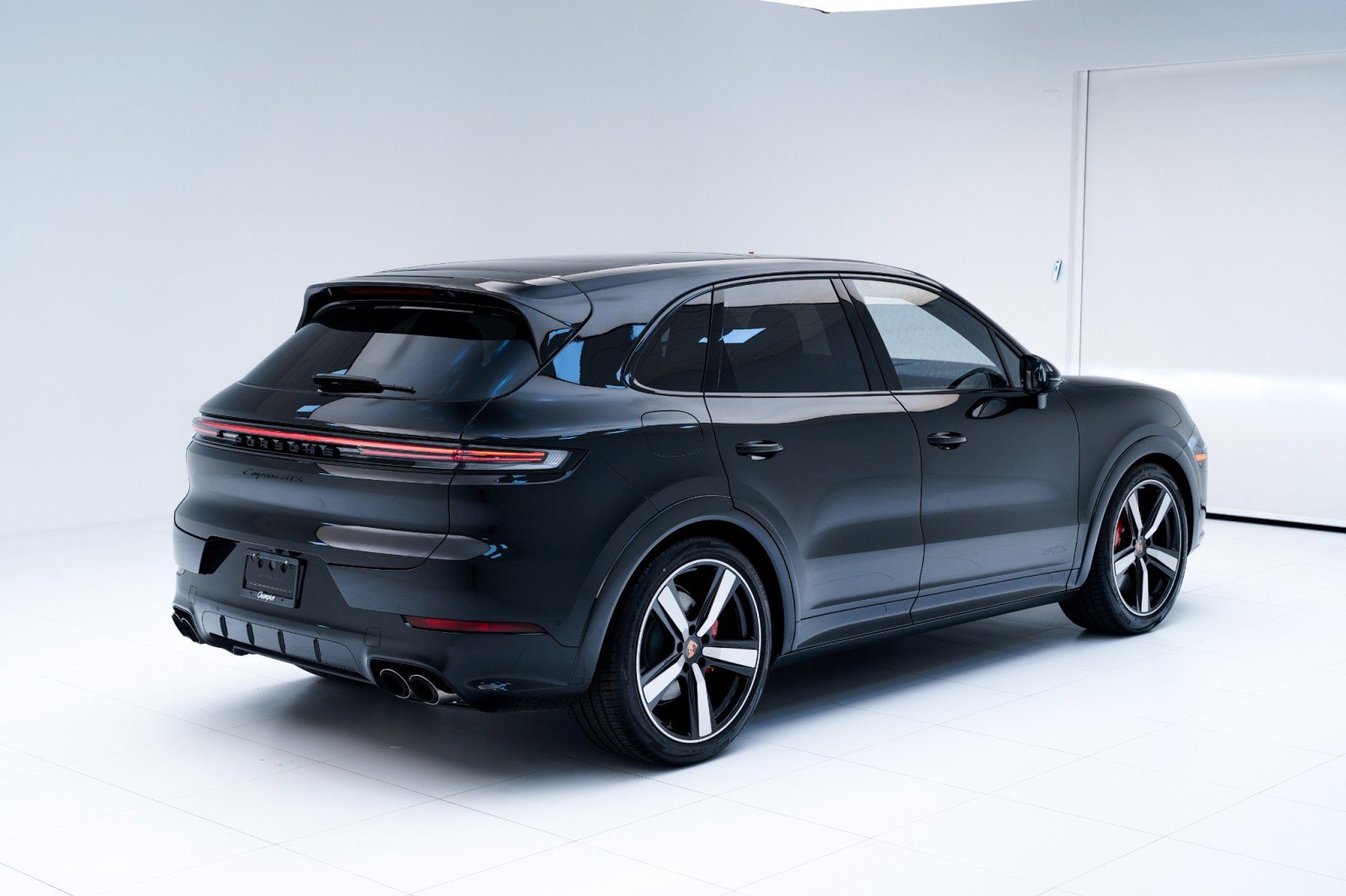 New 2026 Porsche Cayenne GTS image 9