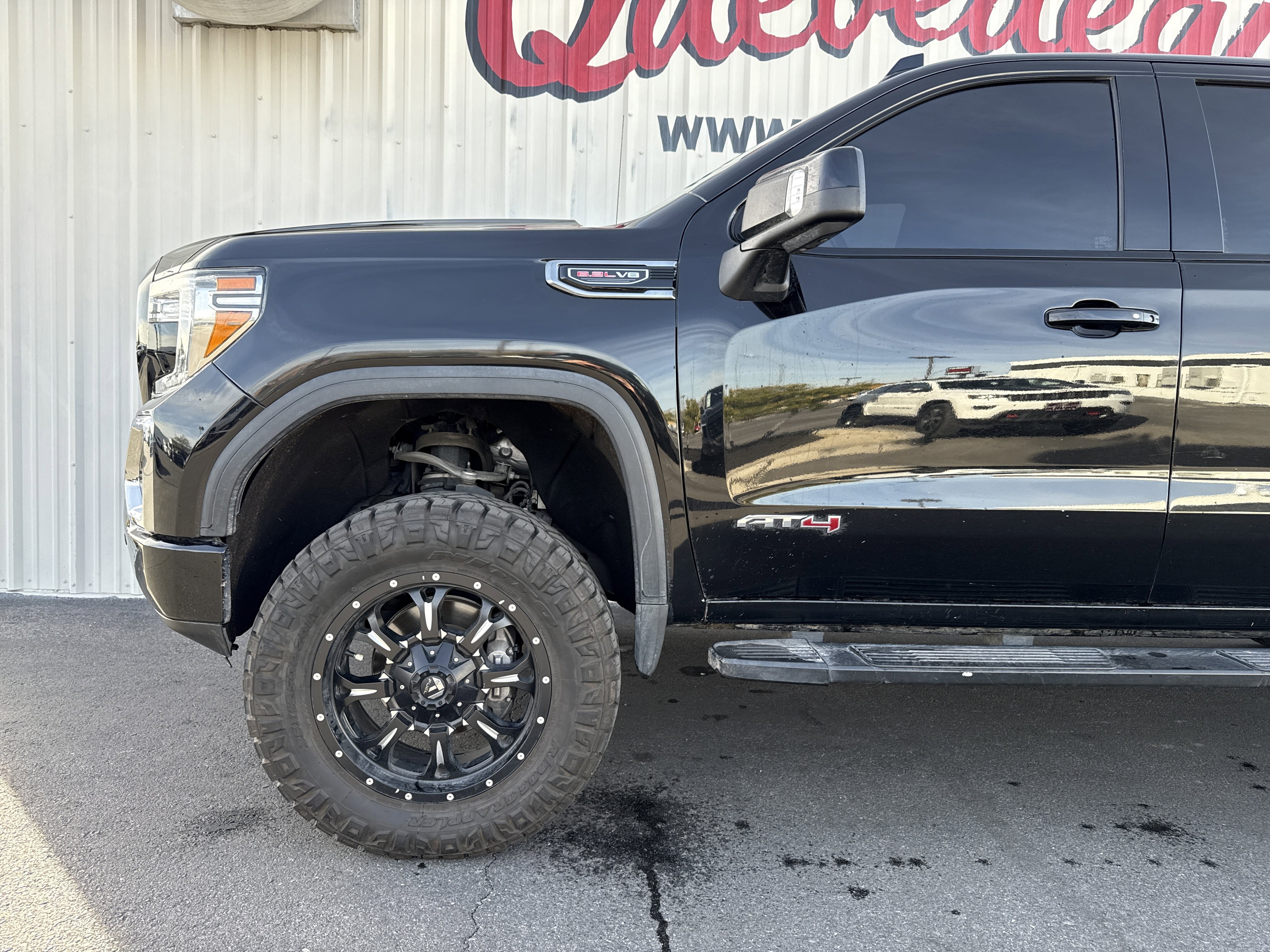 Used 2020 GMC Sierra 1500 AT4 w/ AT4 Premium Package image 2