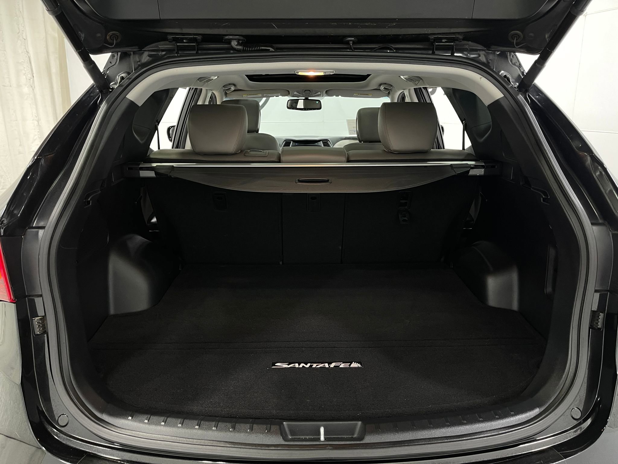 Used 2017 Hyundai Santa Fe Sport FWD image 25