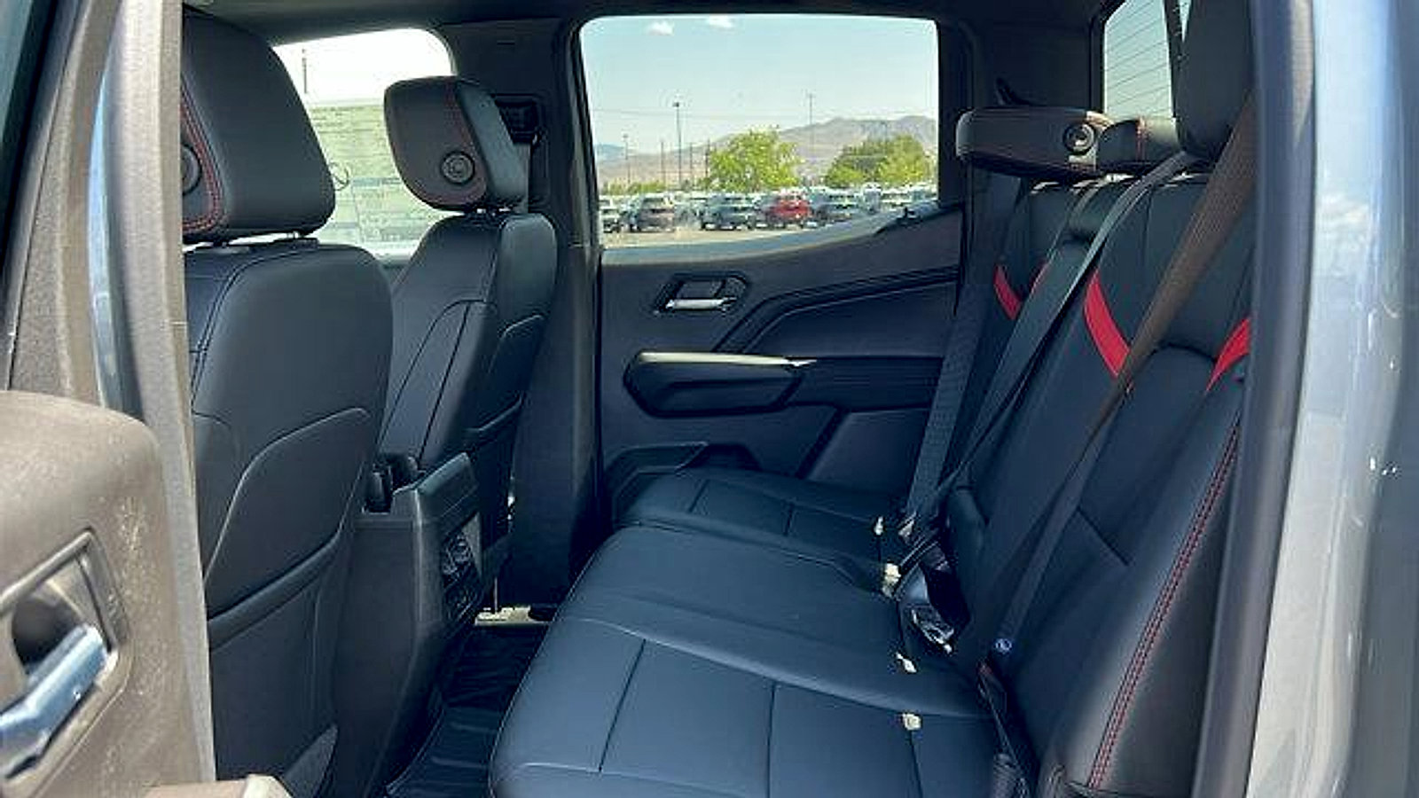 New 2026 Chevrolet Colorado Z71 w/ Technology Package image 15