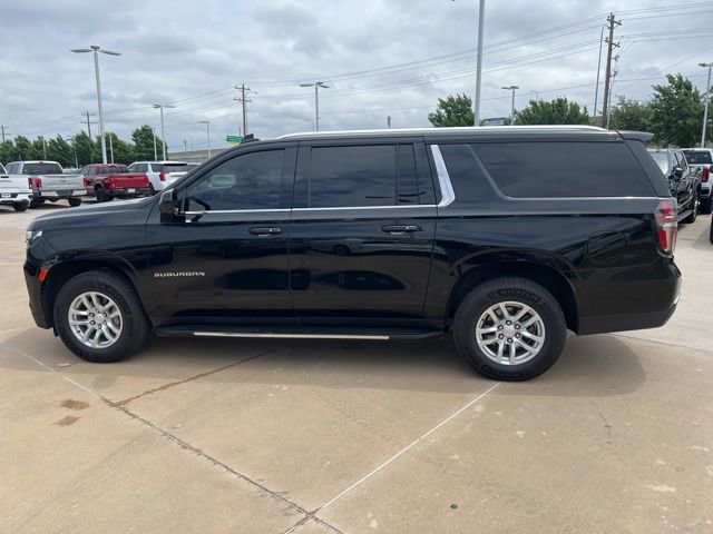 Used 2023 Chevrolet Suburban LT RWD image 7