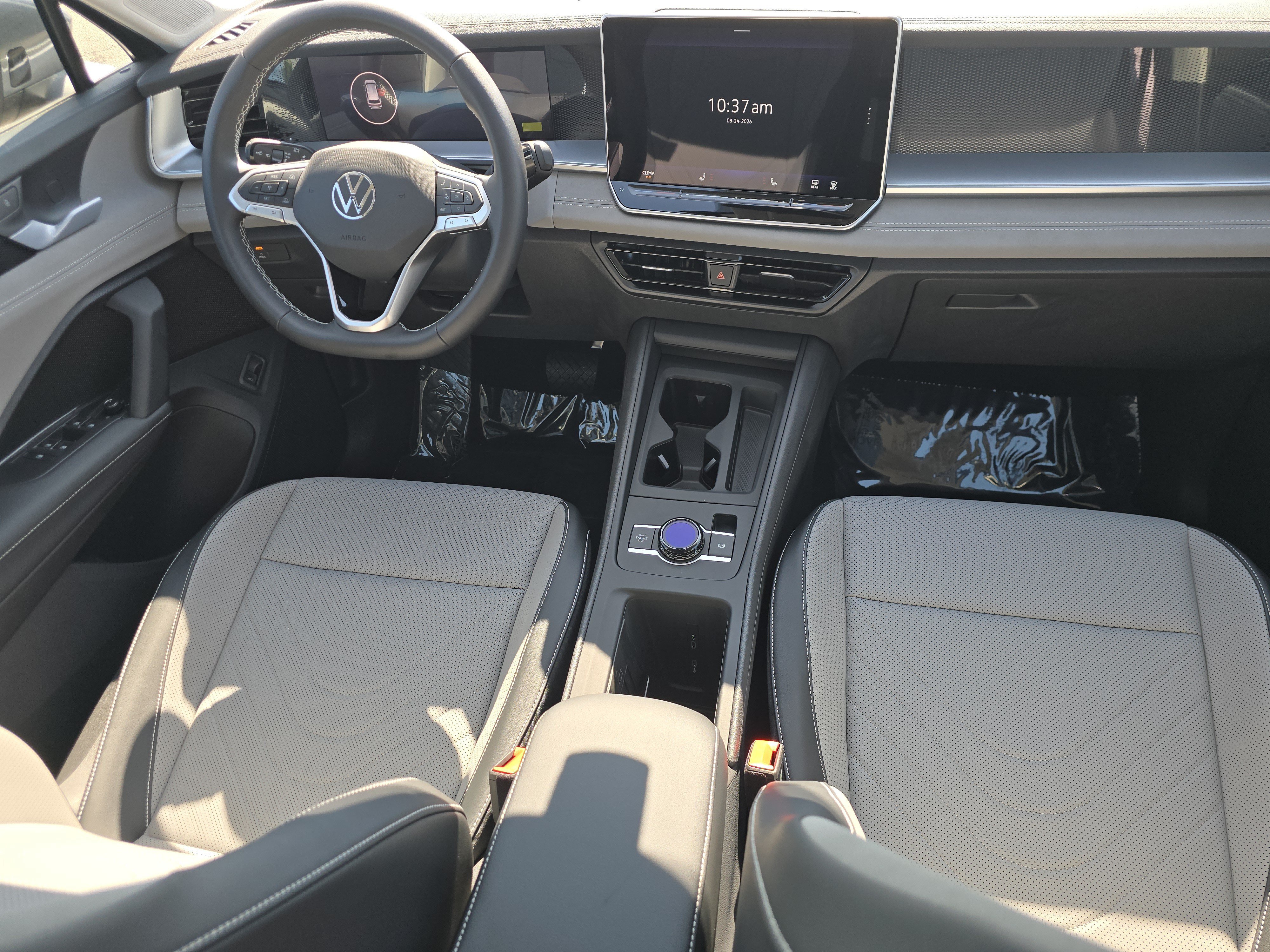 New 2026 Volkswagen Tiguan SE AWD/4WD image 19
