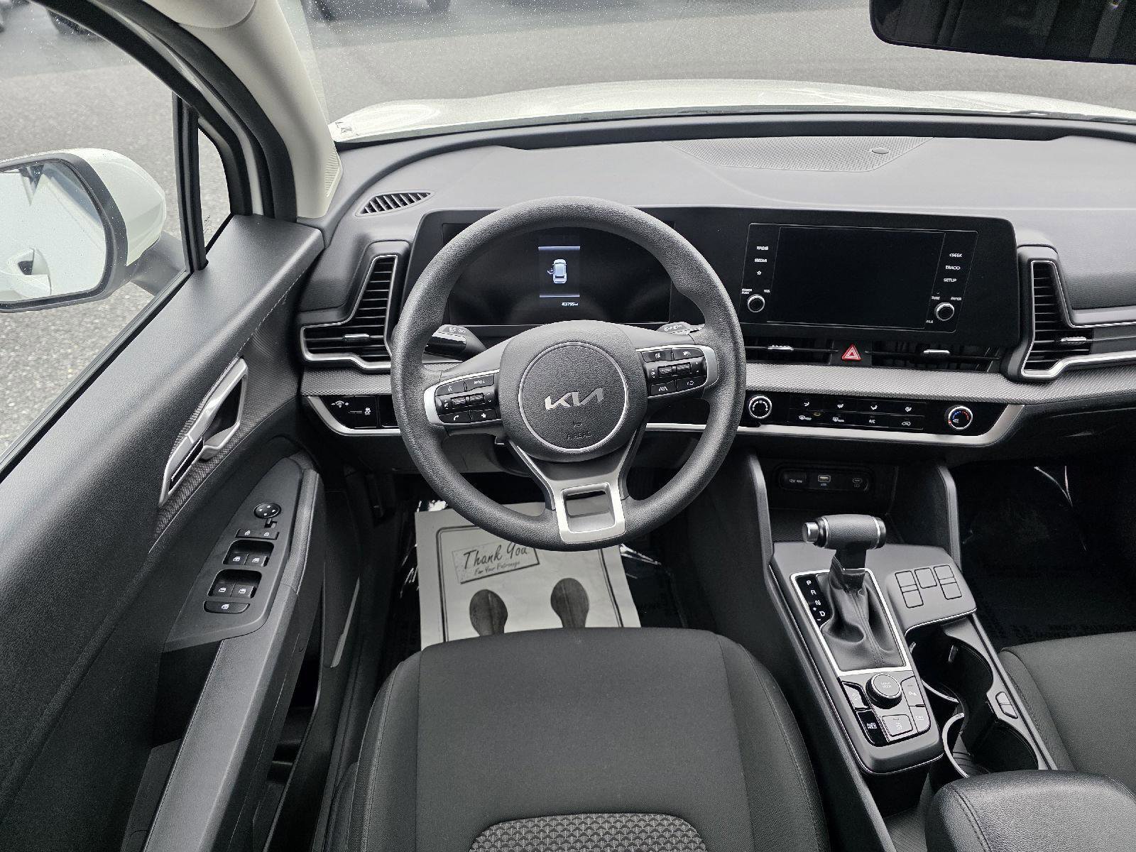 Used 2023 Kia Sportage LX image 14