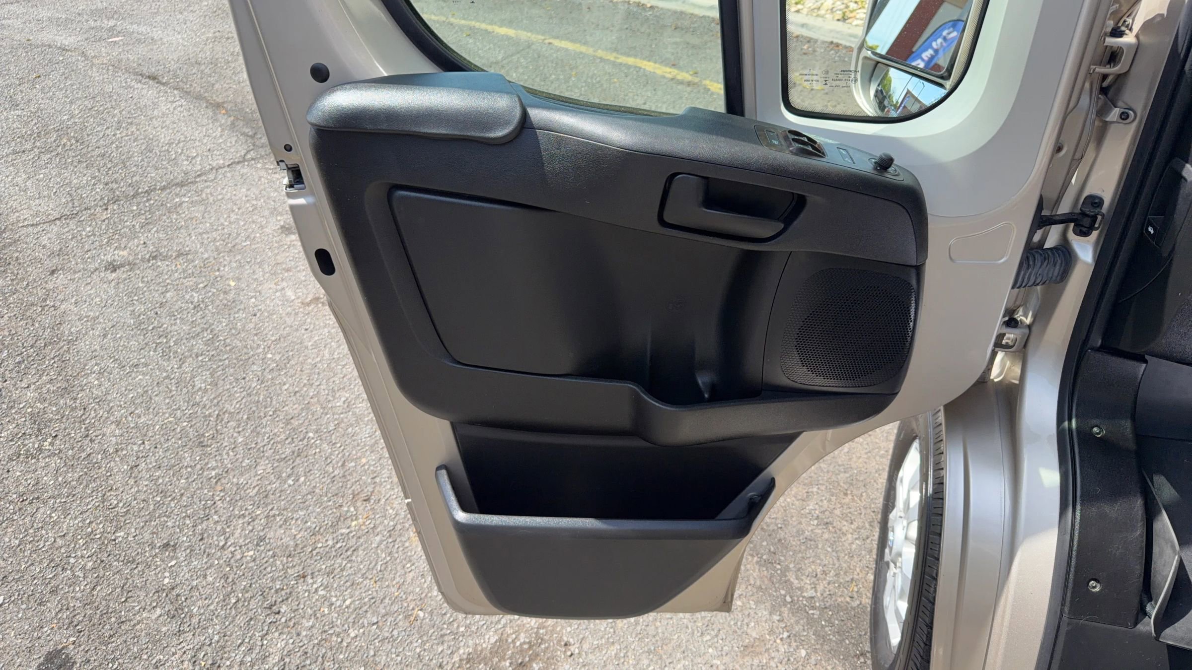 Used 2019 RAM ProMaster 2500 FWD image 12