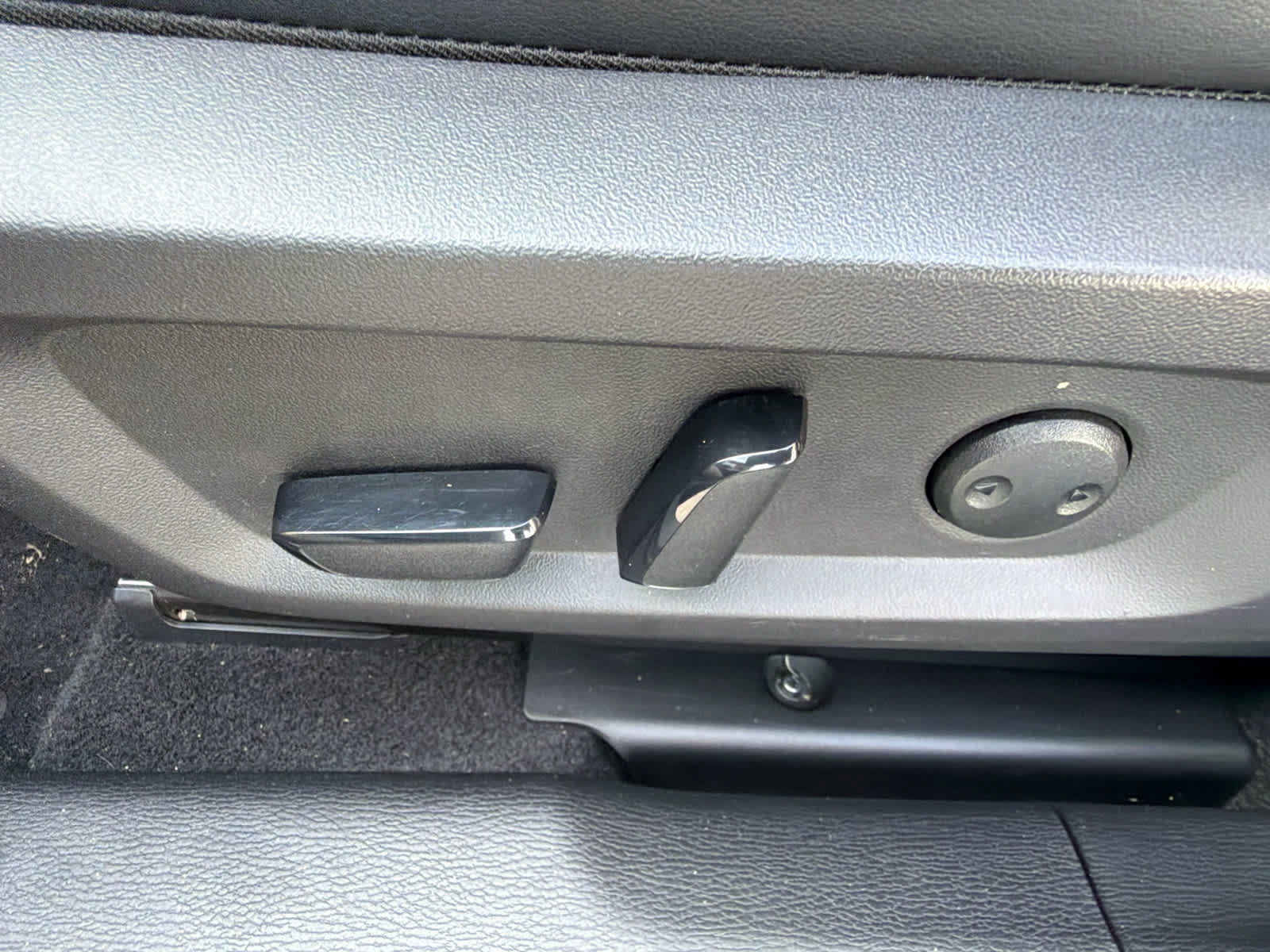 Used 2025 Mitsubishi Outlander SE FWD image 19