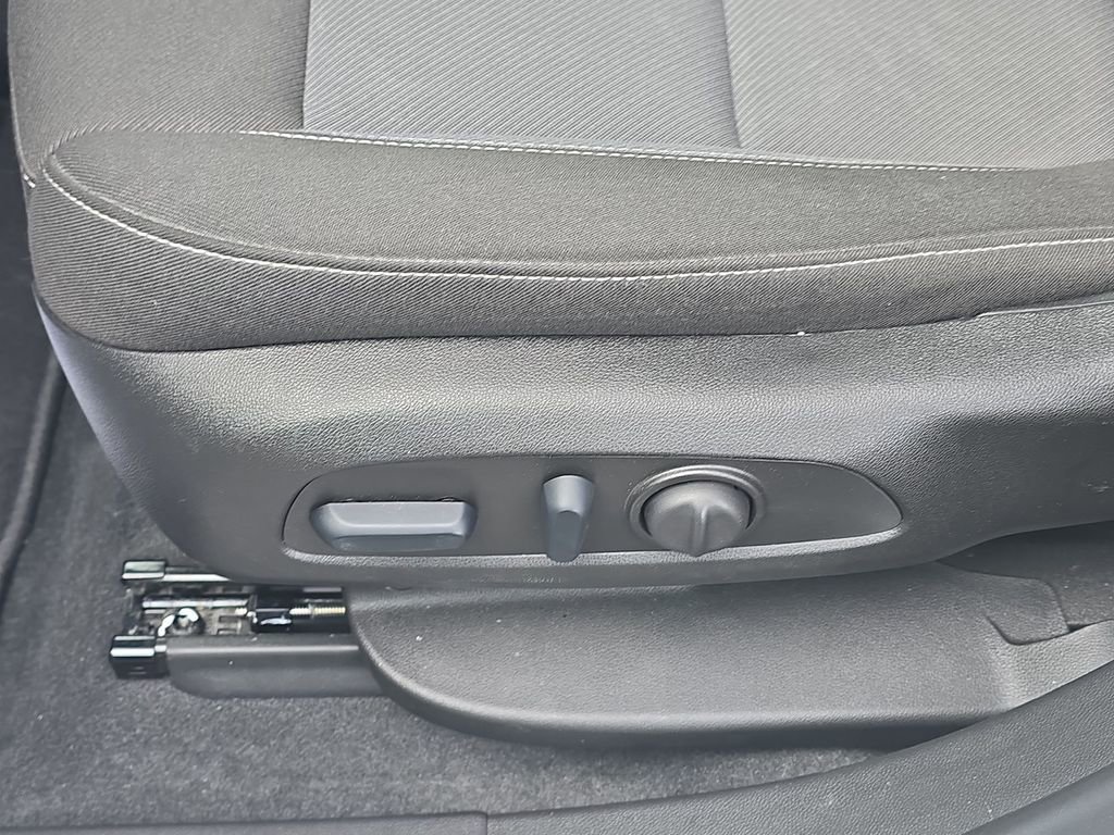 Used 2024 Chevrolet Blazer LT w/ Convenience Package image 18