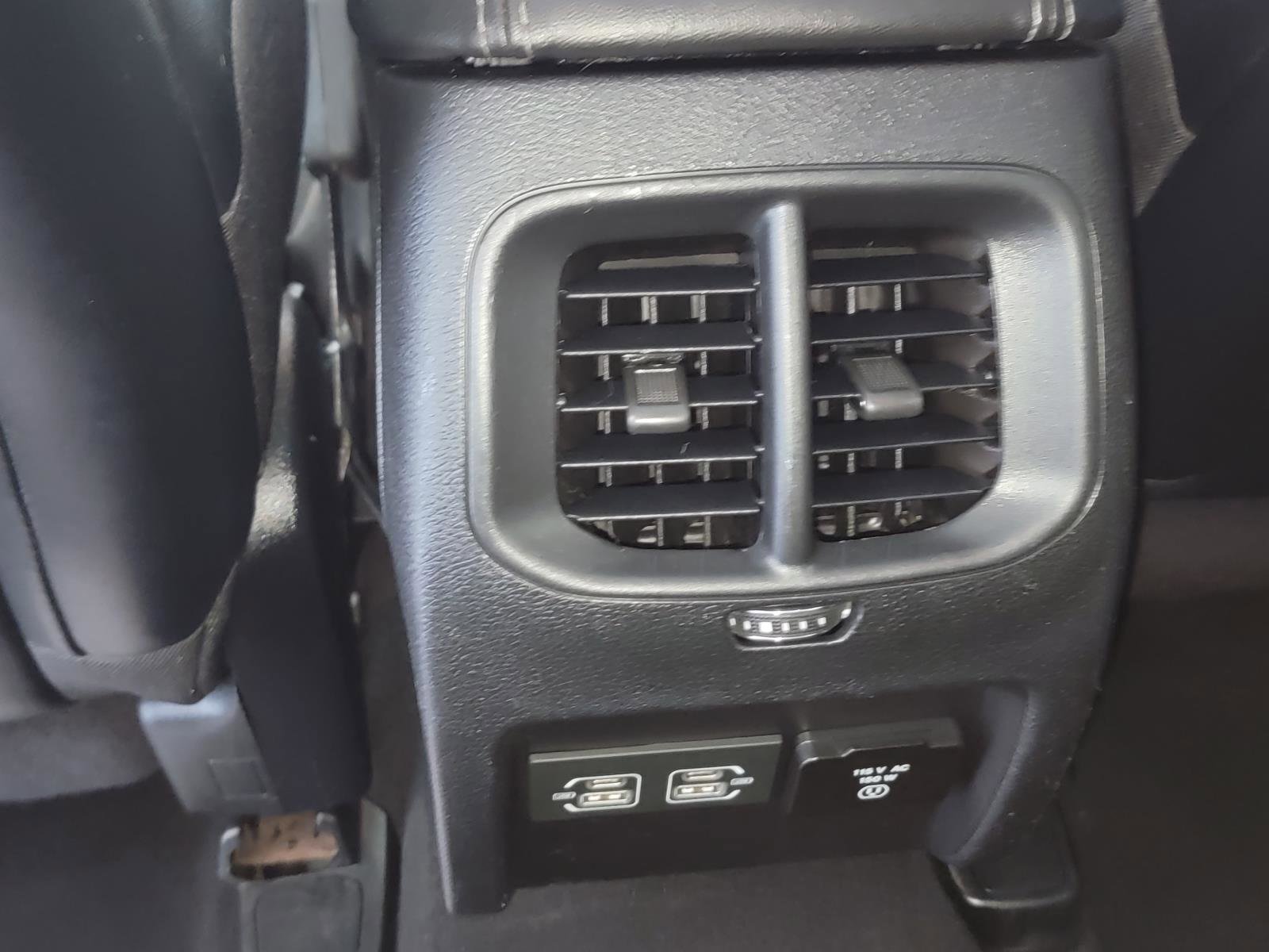 Used 2022 Jeep Cherokee Latitude Lux w/ Mopar Interior Package AWD/4WD image 29