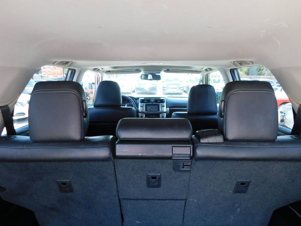 Used 2014 Toyota 4Runner SR5 image 17