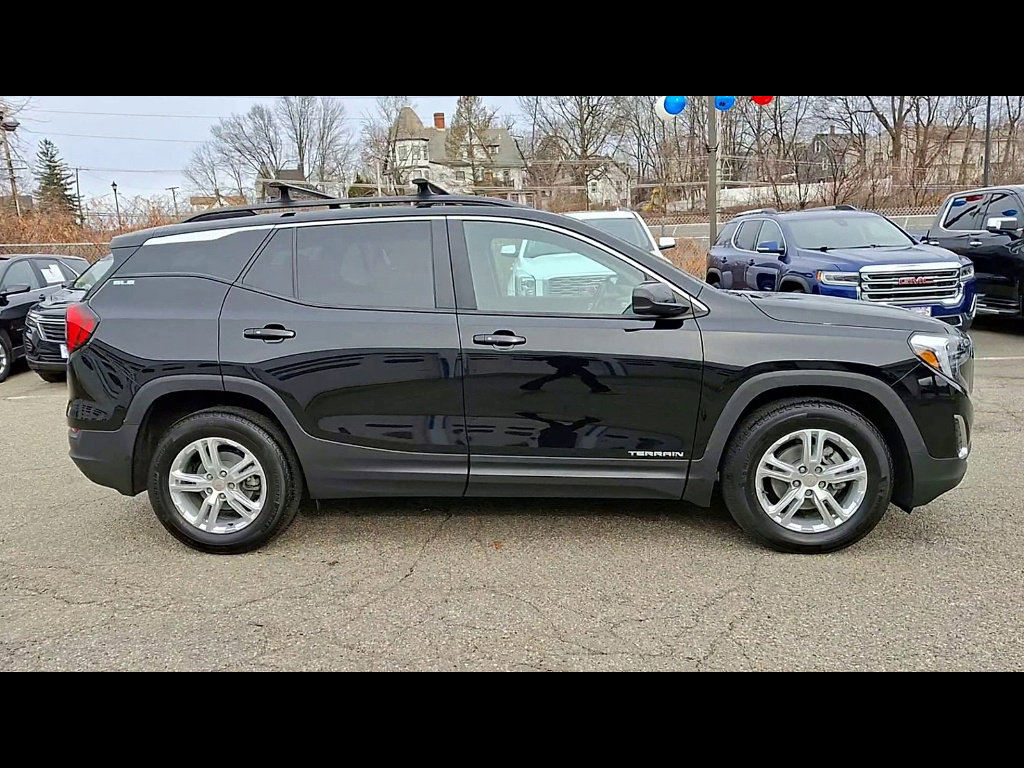 Certified 2021 GMC Terrain SLE w/ Driver Convenience Package image 9