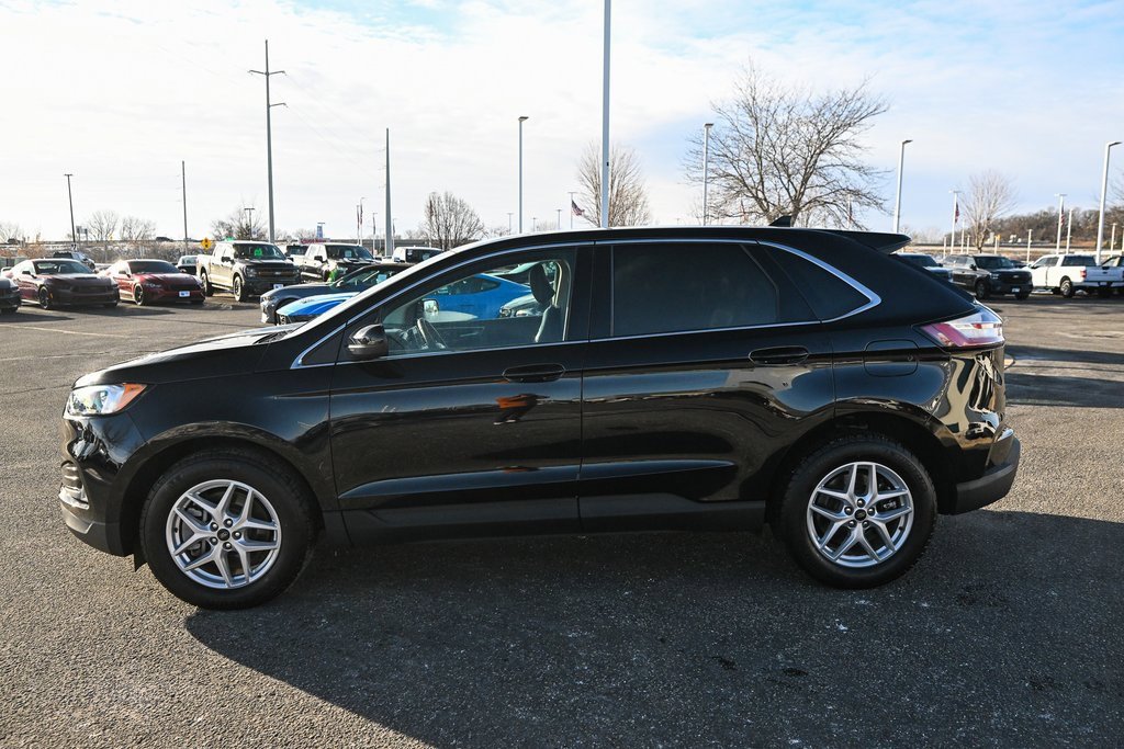 Certified 2024 Ford Edge SEL w/ Convenience Package image 8