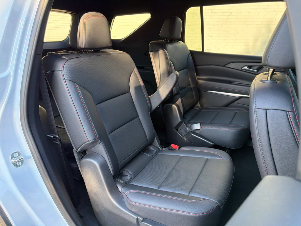 Used 2026 Chevrolet Traverse Z71 w/ Enhanced Driving Package AWD/4WD image 12