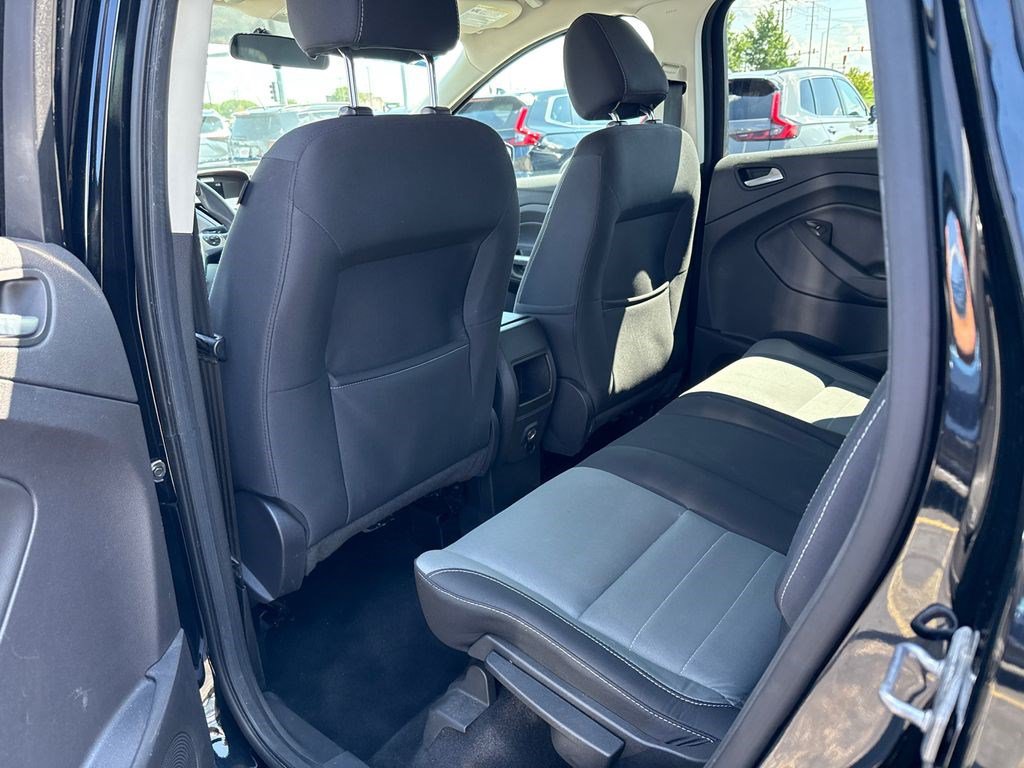 Used 2016 Ford Escape SE FWD image 15