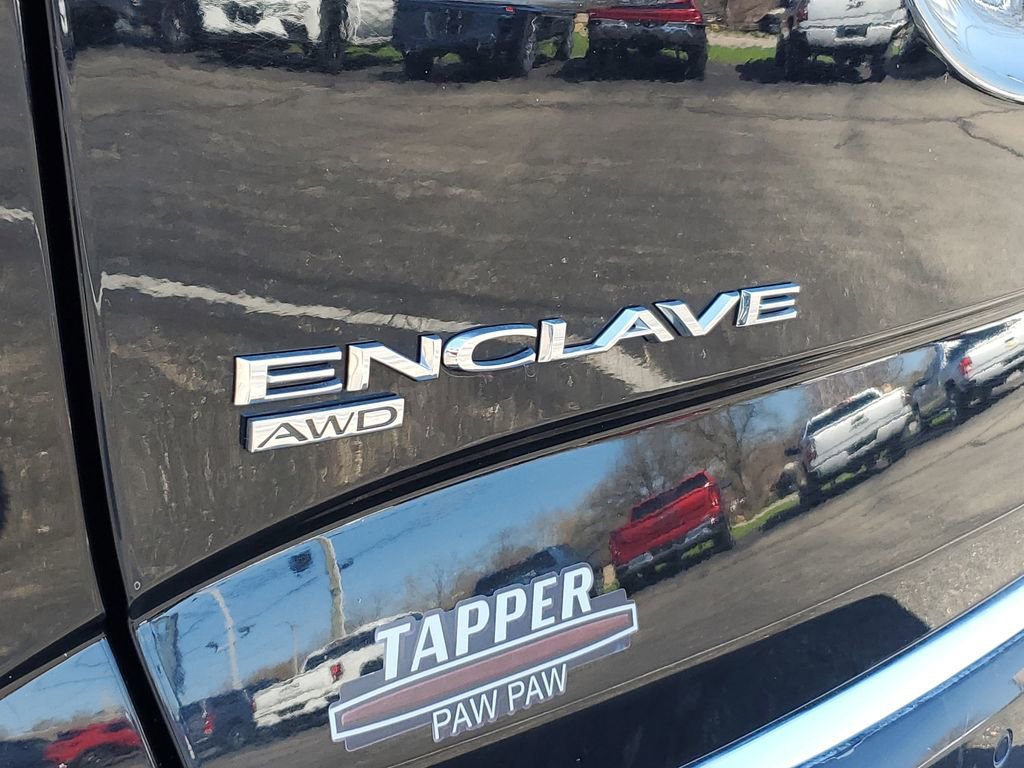 Used 2021 Buick Enclave Essence w/ Sport Touring Edition image 6