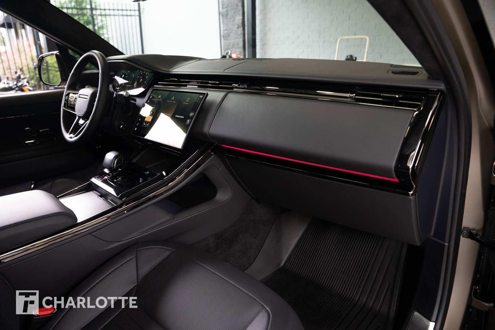 Used 2024 Land Rover Range Rover Sport SV Edition One Carbon Bronze image 30