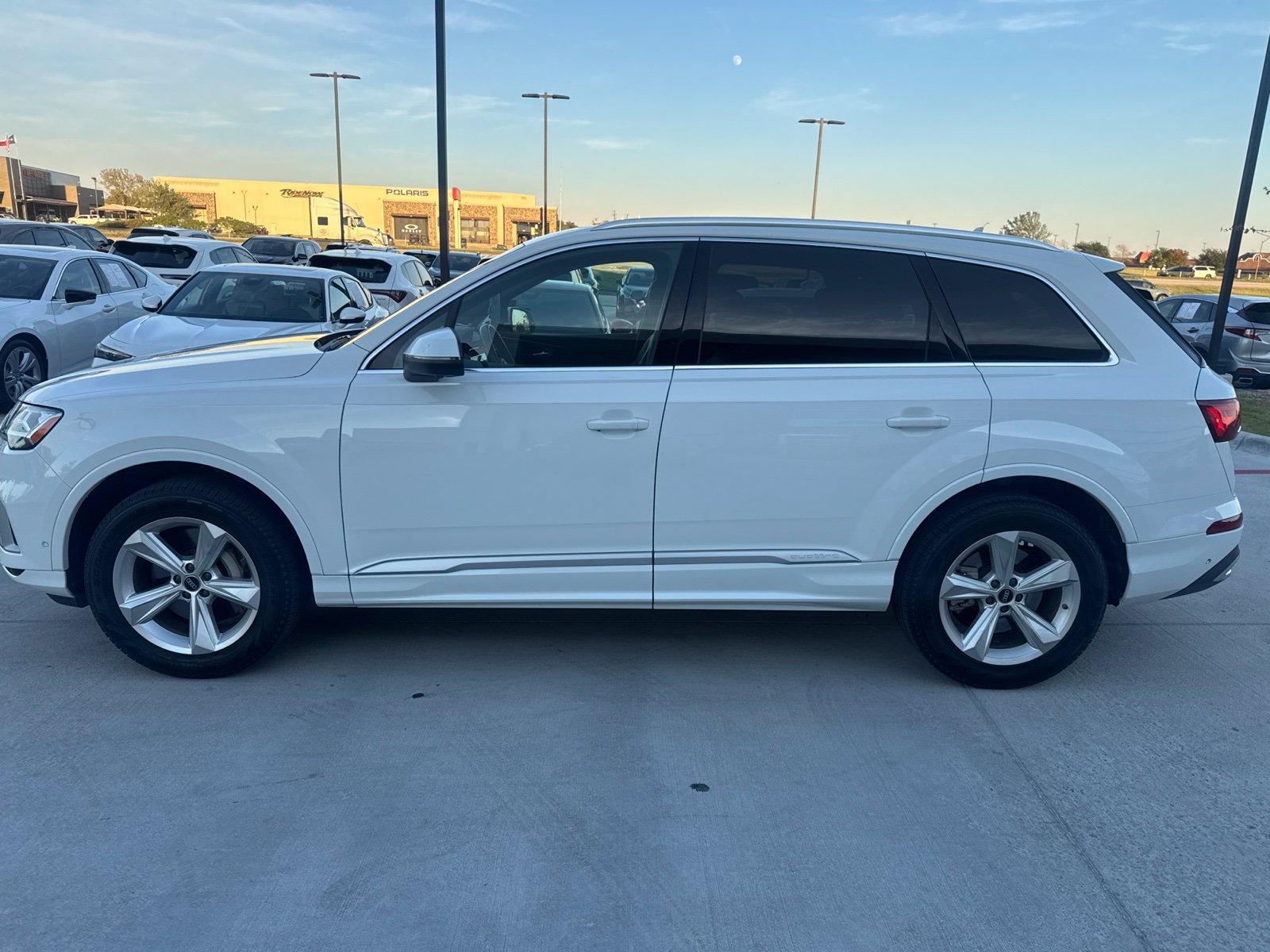 Used 2023 Audi Q7 2.0T Premium Plus w/ Premium Plus Package AWD/4WD image 4