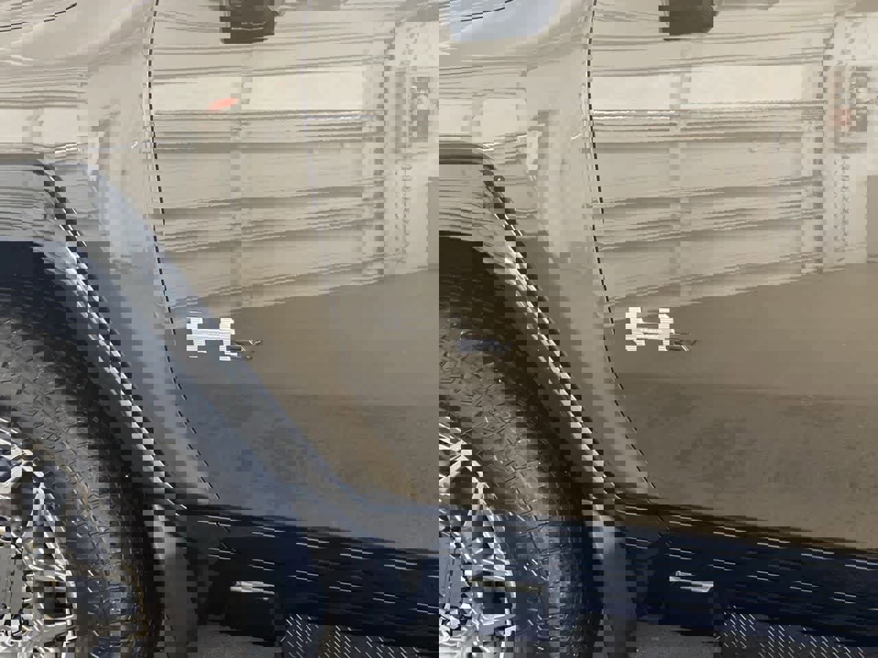 Used 2025 GMC Hummer EV 3X w/ LPO, Illumination Package image 10