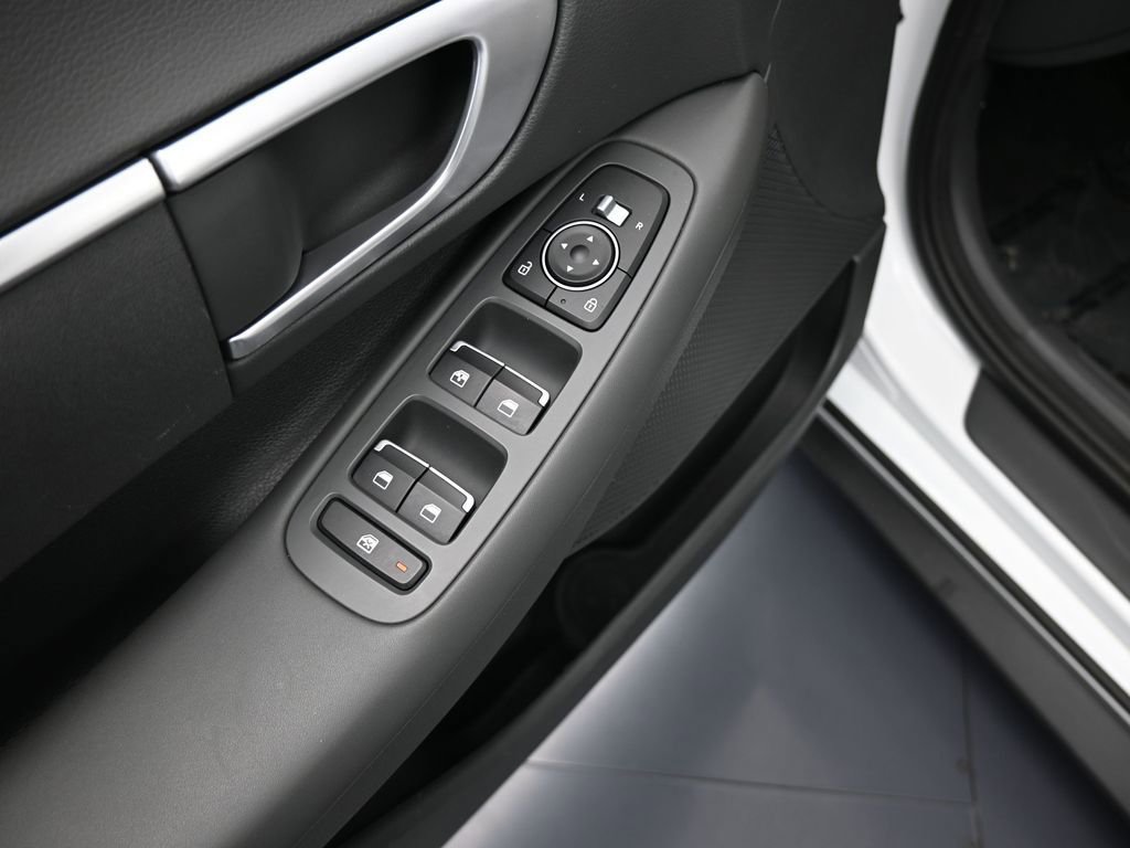 Used 2022 Hyundai Sonata SE image 13