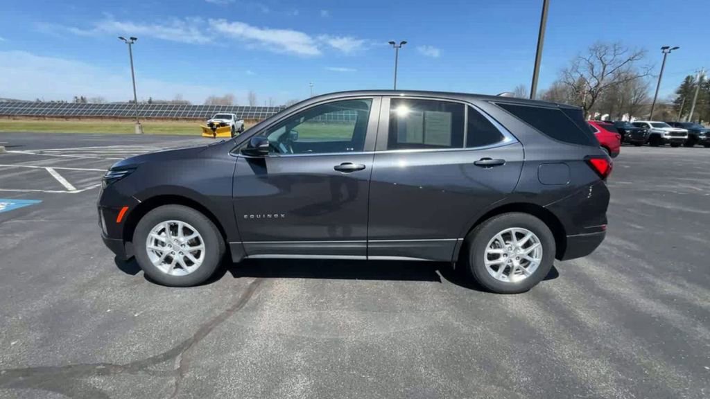 Certified 2022 Chevrolet Equinox LT image 5