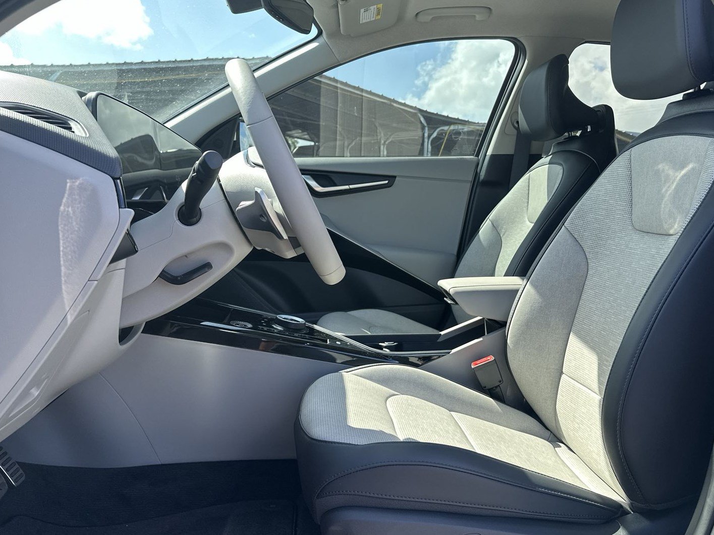 New 2025 Kia Niro Wave w/ Wave Preserve Package FWD image 15