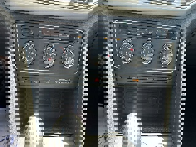 Used 2022 Volkswagen Atlas SE image 25