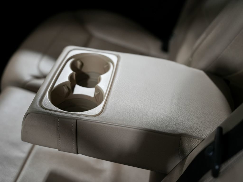 Used 2014 Mercedes-Benz GL 550 4MATIC image 29