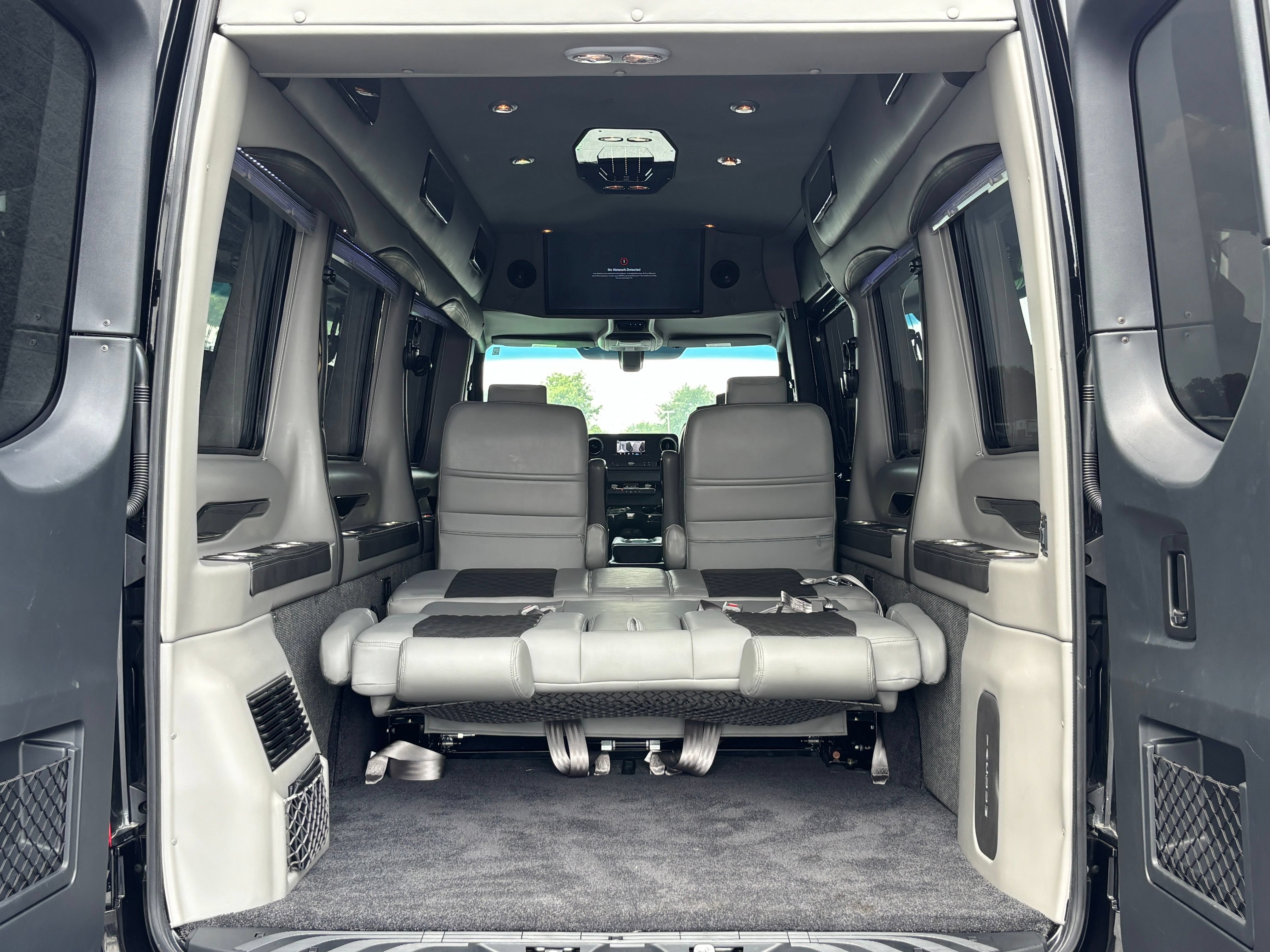 Used 2023 Mercedes-Benz Sprinter 2500 image 15
