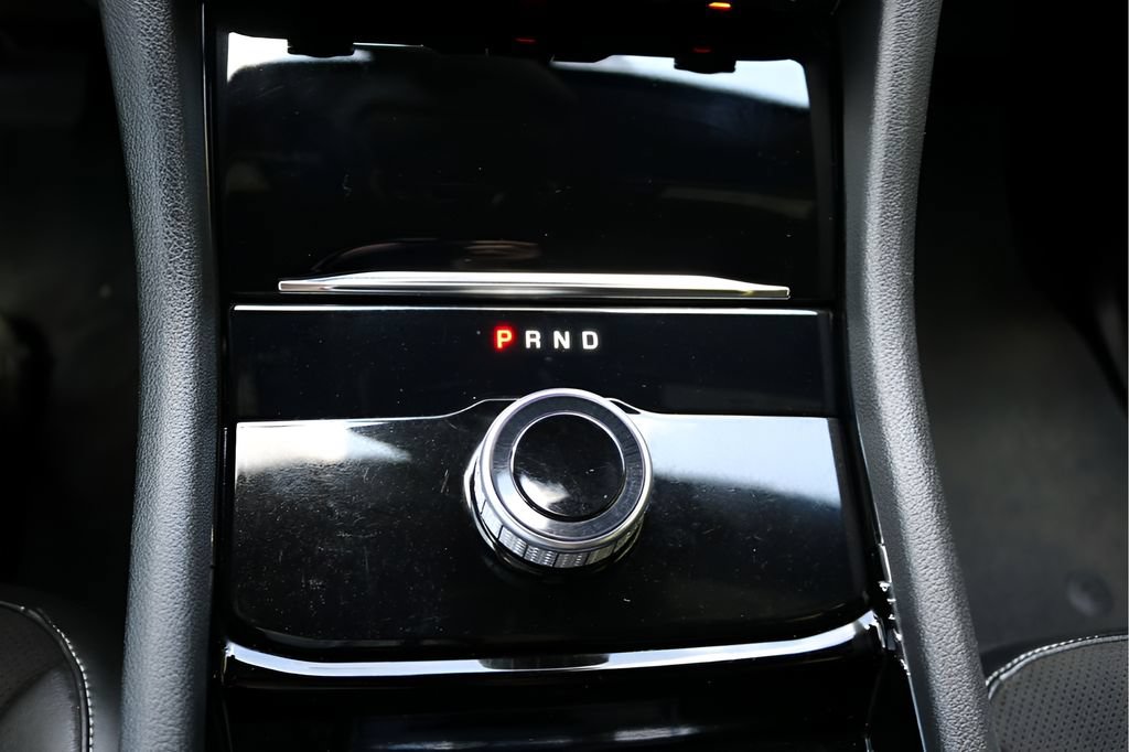 Used 2022 Jeep Grand Cherokee L Laredo AWD/4WD image 29