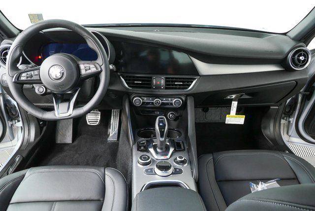 New 2026 Alfa Romeo Giulia w/ Driving Assist Package RWD image 18